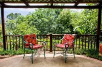 Veki's Village Cottages Hotels in Mbabane