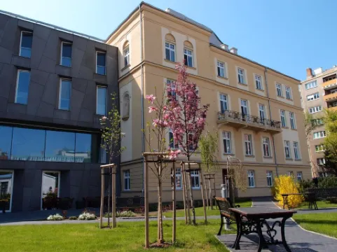 薩爾瓦託中心旅館