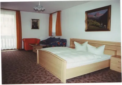 Hotel Gasthof Turm فنادق في Selb