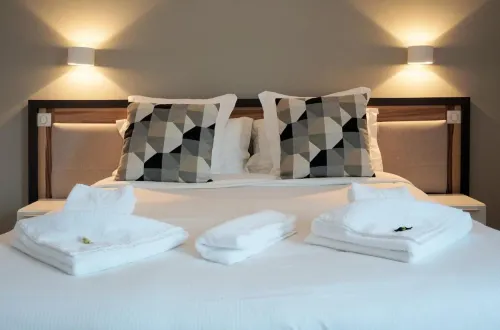 Logis Hôtel le Confluent Hotel a Pontgibaud