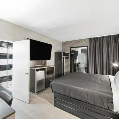 Casa Azul Hotel Hotels near St Johns University