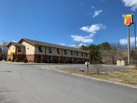 Super 8 by Wyndham Tilton/Lake Winnipesaukee Hotels in Sanbornton