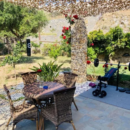 Ninemia Naxos Suites