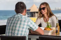 Golden Riviera Absolute Beachfront Resort Hotels in Bilinga