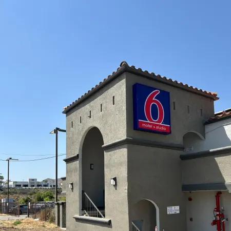 Studio 6 Lake Elsinore, CA