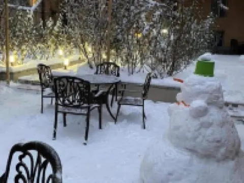 コンフォートハウスホテル エレバン国立大学周辺のホテル