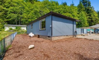 Olympic Peninsula Vacation Rental 1 Mi to Water