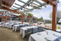 Qualicum Beach Ocean Suites Hotels in Qualicum Beach