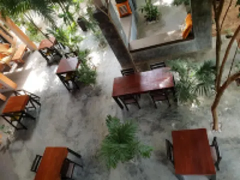 麥維裏吉酒店