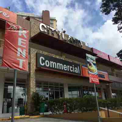 Blissful Hill Tagaytay Condotel with Netflix Hotel Exterior