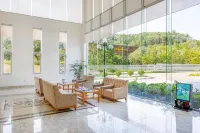 Anh Phát Resort فنادق في Quynh Luu District