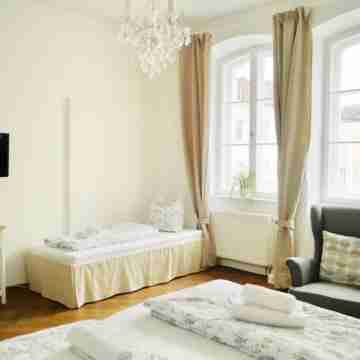 Art Hotel & Hostel Rooms