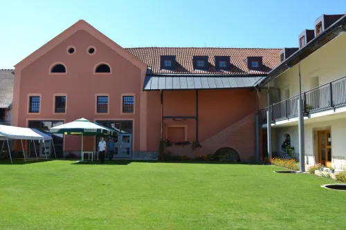 Hotel Antoň Hotel di Trest
