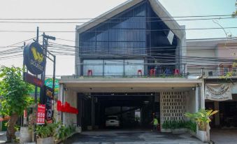 RedDoorz Plus Near Kawasan Sam Poo Kong Semarang