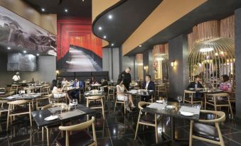 Peermont d'Oreale Grande at Emperors Palace
