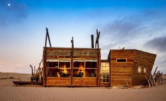 Shipwreck Lodge