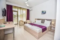 Q Hotel Hotels in Venus