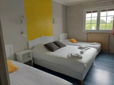 Le Mareuillais Hotel-Restaurant Hotels in Saint-Aubin-la-Plaine