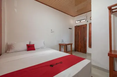 RedDoorz Syariah near Jakabaring Sport City Palembang Hotel dekat Anjungan Rumah Adat Oki Jakabaring.