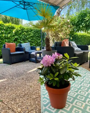 Hotel Campanile Nature - Cergy Pontoise Отели рядом с достопримечательностью «GOPARK INTERIEUR - Paintball, Laser Game et trampolines parc»