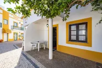 Apartamentos Patio Victoria by Umbral - homestay
