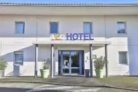 Ace Hôtel Vendée Saint Hermine Hotel dekat SG