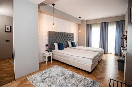 Venis Boutique Hotel