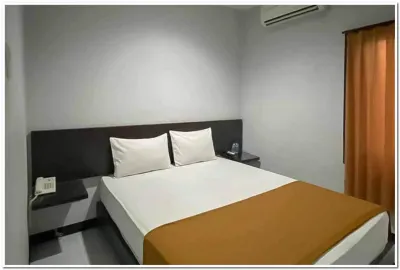 Losmen Family Syariah Bypass Juanda Mitra RedDoorz Hotel a Sedati Gede