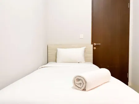 Comfort 2Br at Transpark Juanda Bekasi Timur Apartment by Travelio