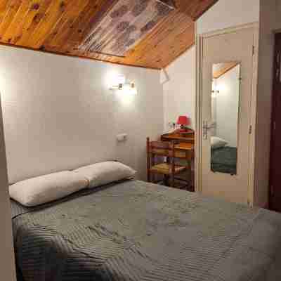 AUBERGE DES PINS Rooms