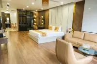 Queen Hotel Hoàng Gia Hotel di Thinh Dan