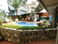 Cabinas Jimenez - Pool