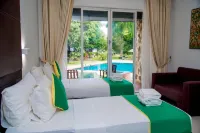 Miridiya Lake Resort - Breakfast