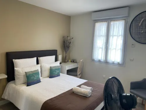Hôtel et Chambres d'hôtes Les Mureaux - Les chambres de la Marina - Homestays