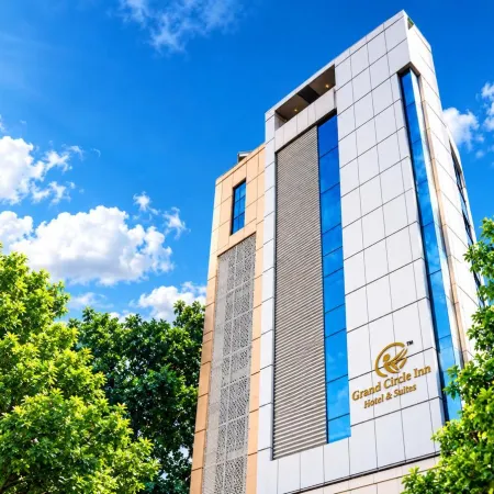 Hotel Grand Circle Inn