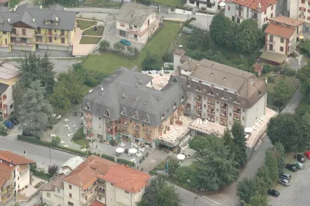 Hotel Reale Отели рядом с достопримечательностью «Via Ferrata Bec Valletta»