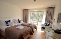 Bridge of Orchy Hotel - Pet friendly