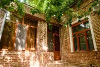 Old Radio hostel Hotel di 