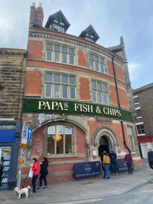 LilyRose Hotel Hotels near The Staircase Cafe