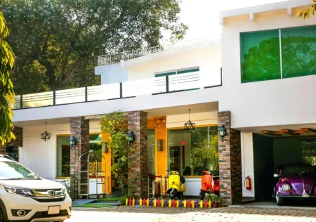 Lawrence View Hotel Lahore Отели рядом с достопримечательностью «Зоопарк Лахор»