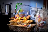 Hotel le Comty Hotels in Montverdun