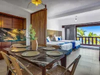Marboka Hotel & Suites Hotels near Las Estacas Beach