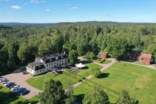 Hennickehammars Herrgård Hotels in Grythyttan