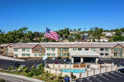 Hampton Inn by Hilton Cardiff San Diego فنادق في سولانا بيتش