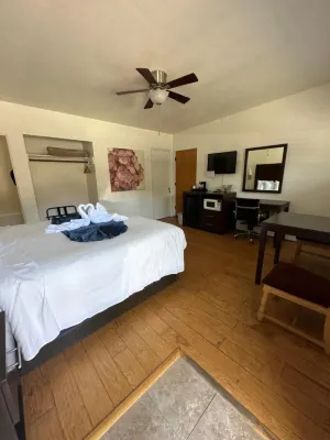 Cambria Palms Motel