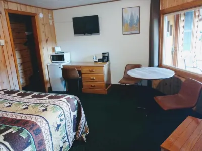 Lone Eagle Lodge فنادق في غراند ليك