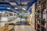 Hôtel AKENA Serris - Val d'Europe - bar
