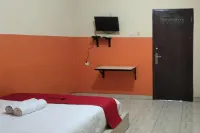 RedDoorz at Oxy Residence Manado Hotels in Mandolang