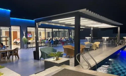 Mass Paradise Hotel