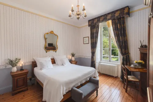 Chateau de La Richerie Hotels in Tiffauges
